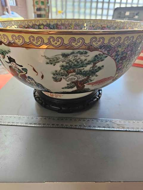 古玩陶瓷創(chuàng)匯 廣彩人物紋碗真品鑒賞圖