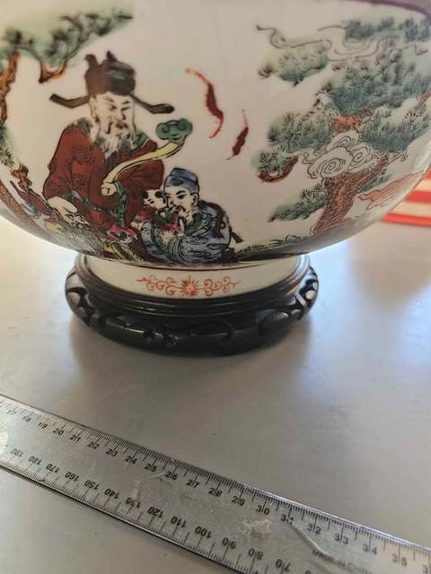 古玩陶瓷創(chuàng)匯 廣彩人物紋碗真品鑒賞圖