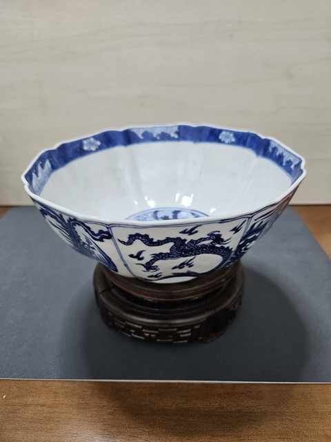 古玩陶瓷青花龍鳳紋花口碗真品鑒賞圖