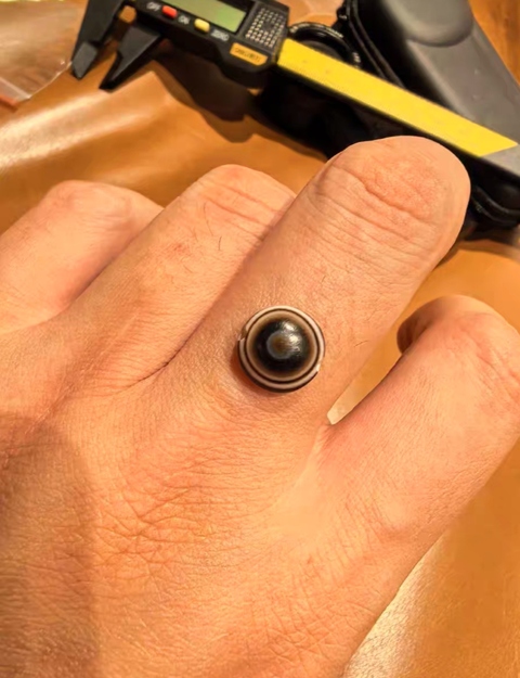 古玩玉器羊眼板珠真品鑒賞圖