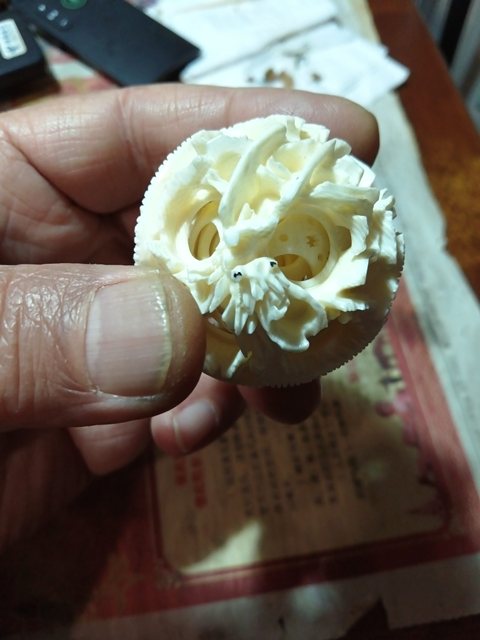 古玩雜項牙雕套球真品鑒賞圖