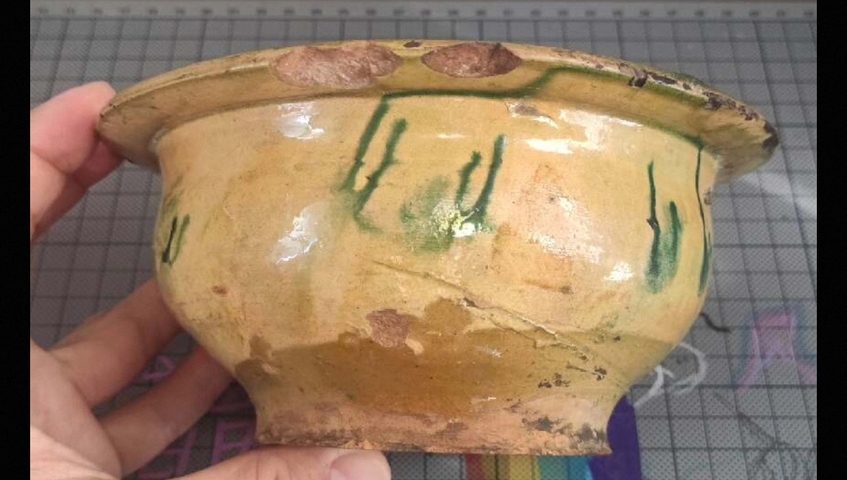 古玩陶瓷明代三彩香爐真品鑒賞圖