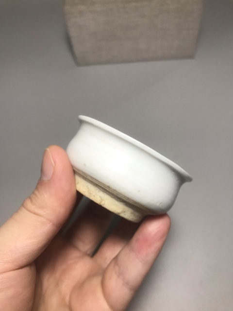 古玩陶瓷白釉香爐真品鑒賞圖