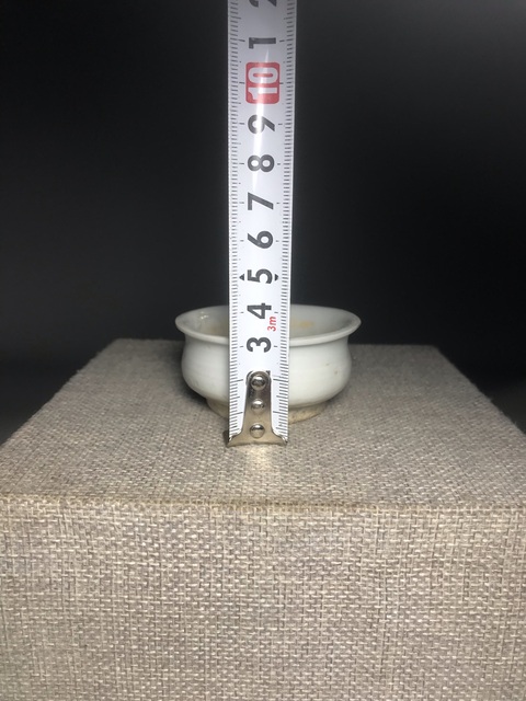 古玩陶瓷白釉香爐真品鑒賞圖