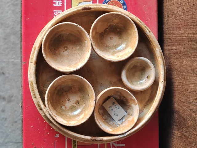 古玩陶瓷洪州窯五盅盤真品鑒賞圖