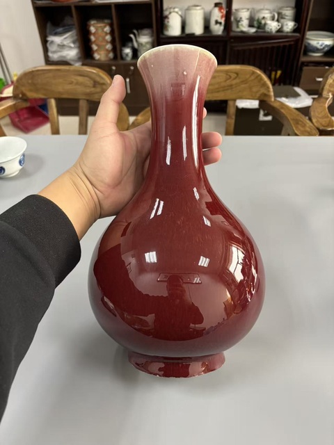 古玩陶瓷解放初 郎窯紅釉瓶真品鑒賞圖