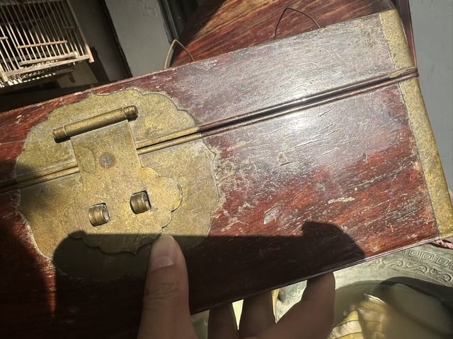 古玩雜項(xiàng)酸枝木雕刻制作木盒真品鑒賞圖