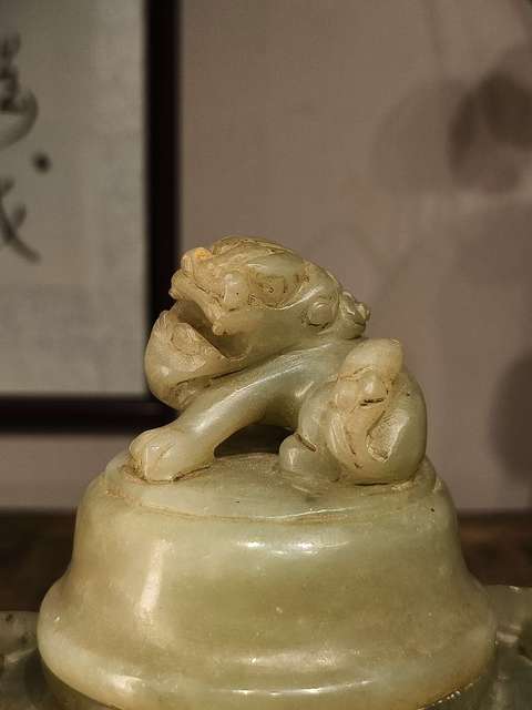 古玩玉器岫玉香爐真品鑒賞圖