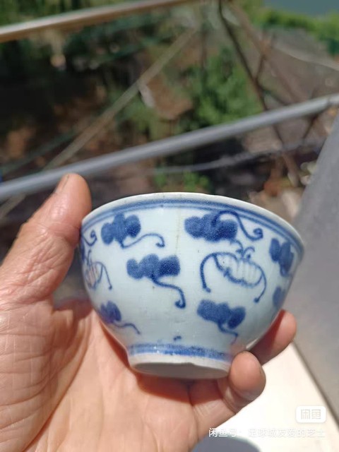 古玩陶瓷洪福齊天青花釉里紅杯真品鑒賞圖