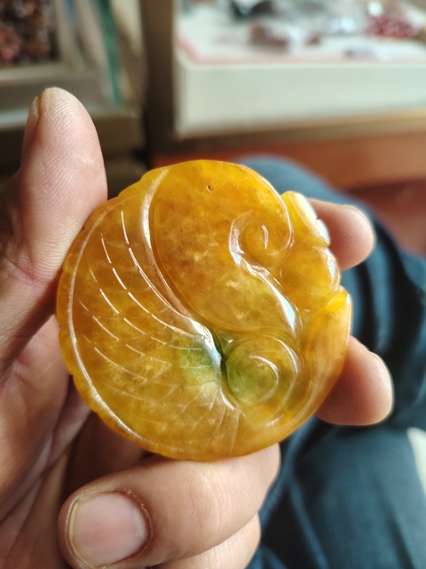 古玩玉器“染色”非天然翡翠佩真品鑒賞圖