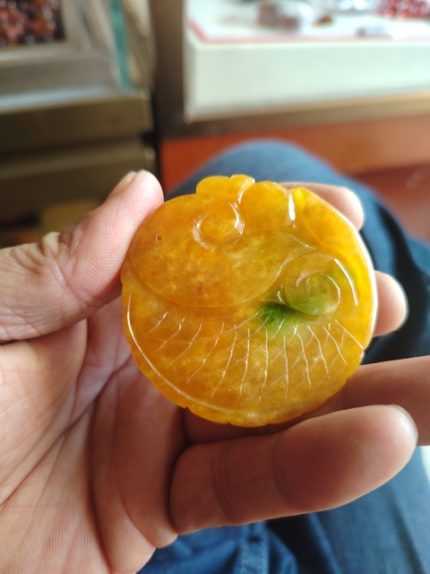 古玩玉器“染色”非天然翡翠佩真品鑒賞圖