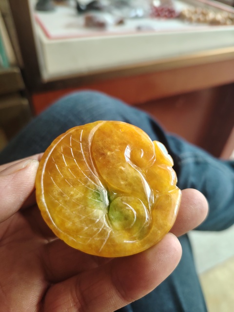 古玩玉器“染色”非天然翡翠佩真品鑒賞圖