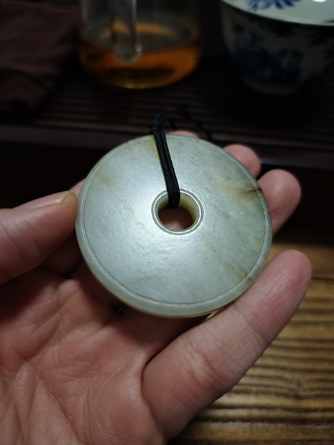 古玩玉器和田玉雕“螭龍紋璧”真品鑒賞圖