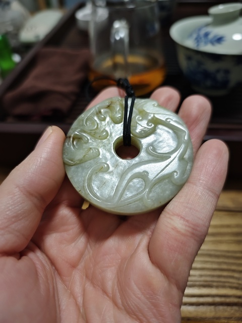 古玩玉器和田玉雕“螭龍紋璧”真品鑒賞圖