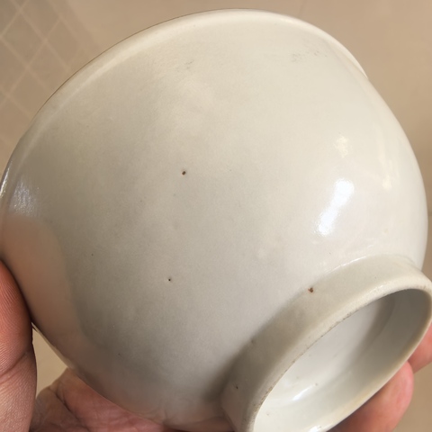 古玩陶瓷白釉唇口碗真品鑒賞圖