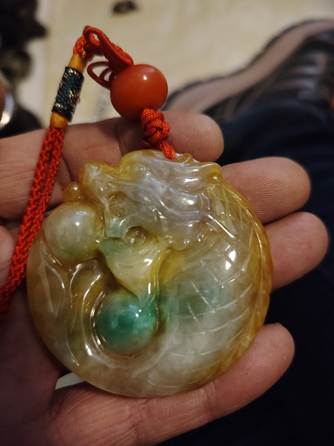 古玩玉器非天然和田把件真品鑒賞圖