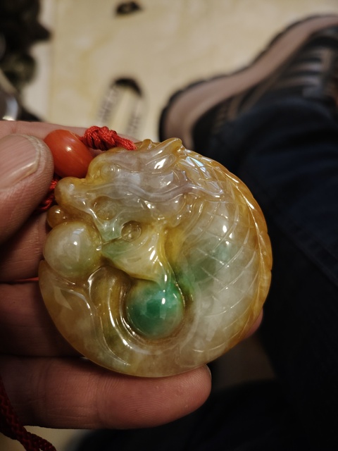 古玩玉器非天然和田把件真品鑒賞圖