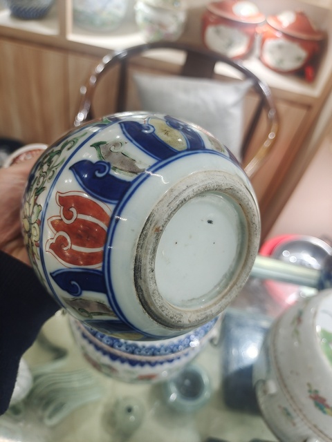 古玩陶瓷青花五彩花卉紋玉壺春瓶真品鑒賞圖