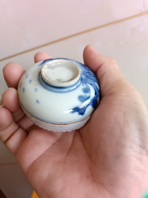 古玩陶瓷清早期青花山水花卉紋印泥盒拍賣，當前價格800元