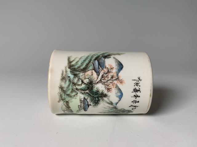 古玩陶瓷民國·淺降彩山水紋筆筒拍賣，當前價格566元