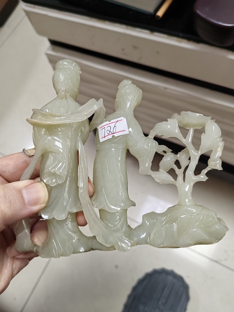 古玩玉器和田玉仕女擺件真品鑒賞圖