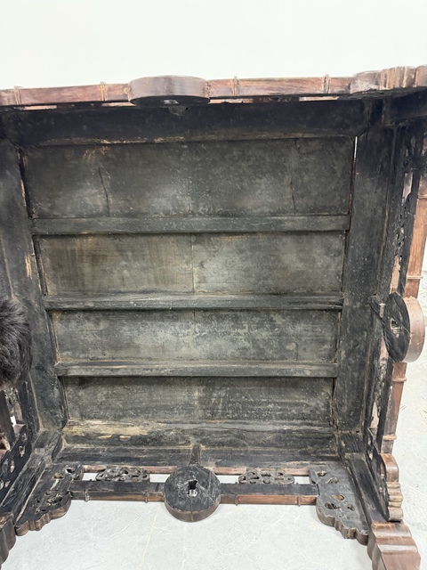 古玩雜項八仙桌真品鑒賞圖