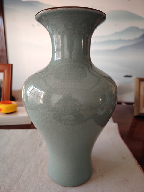 古玩陶瓷色釉觀音瓶真品鑒賞圖