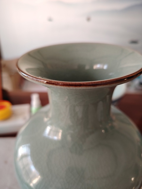 古玩陶瓷色釉觀音瓶真品鑒賞圖