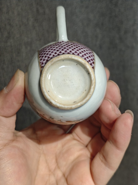 古玩陶瓷清乾隆 廣彩花卉紋把杯真品鑒賞圖