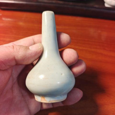 古玩陶瓷白釉瓶真品鑒賞圖