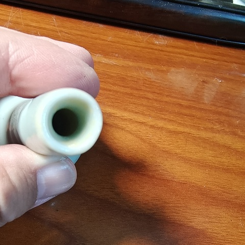 古玩陶瓷白釉瓶真品鑒賞圖