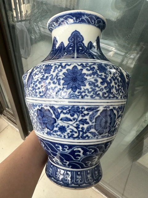 古玩陶瓷雙鋪首青花尊真品鑒賞圖