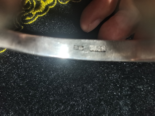 古玩雜項老銀手鐲一對真品鑒賞圖