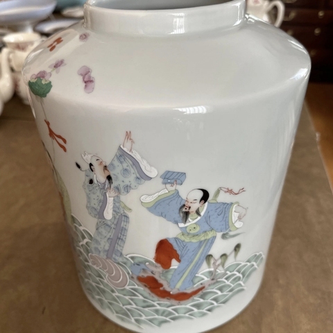 古玩陶瓷八仙圖粉彩罐真品鑒賞圖