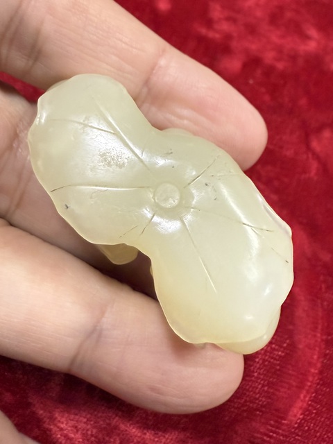 古玩玉器和田雕鴛鴦題材掛件真品鑒賞圖