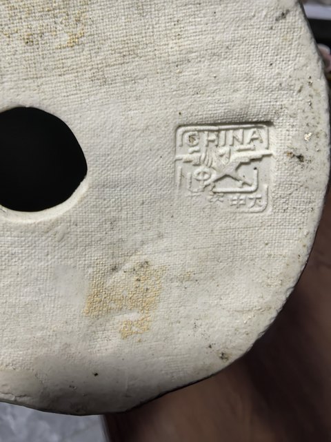 古玩陶瓷粉彩人物塑像真品鑒賞圖