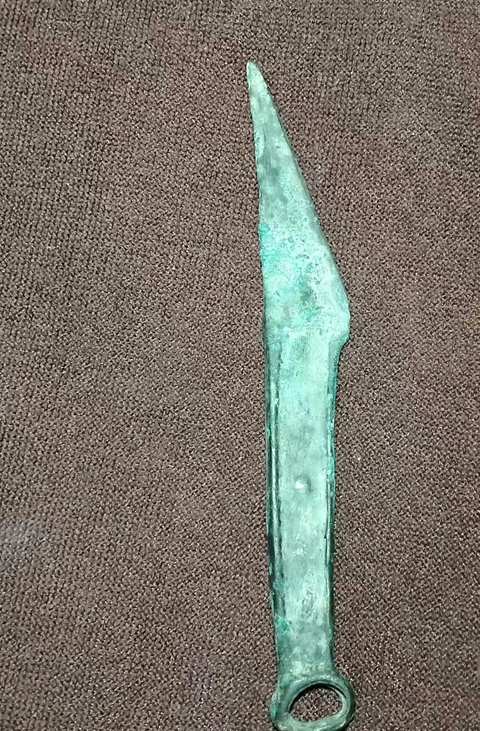 古玩銅器小刀真品鑒賞圖