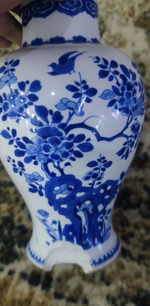 古玩陶瓷康熙青花瓶真品鑒賞圖