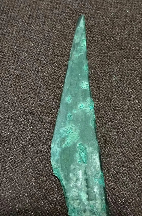 古玩銅器小刀真品鑒賞圖