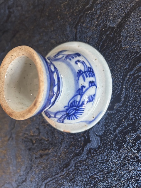 古玩陶瓷青花纏枝花紋高足貢盤真品鑒賞圖