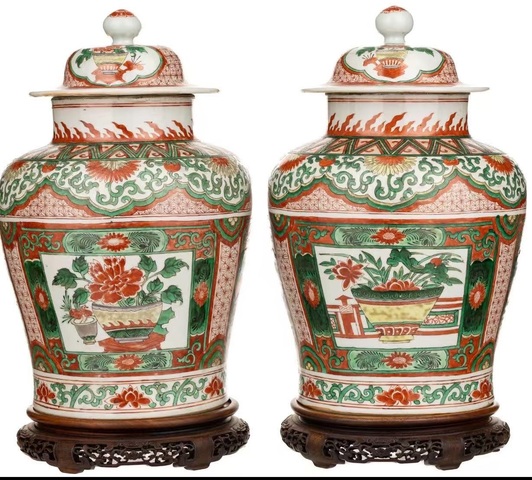 古玩陶瓷清早期 五彩花卉紋將軍罐真品鑒賞圖