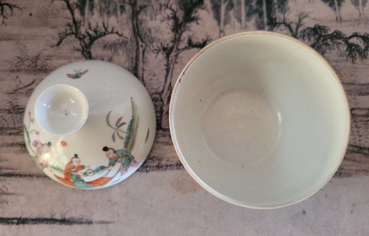 古玩陶瓷晚清?細路粉彩麒麟送子人物紋蓋缸拍賣，當前價格480元