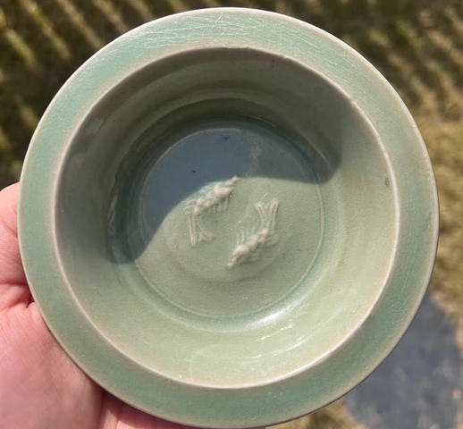 古玩陶瓷 龍泉窯青釉模印雙魚紋折沿洗真品鑒賞圖