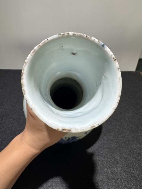 古玩陶瓷青花瓶真品鑒賞圖