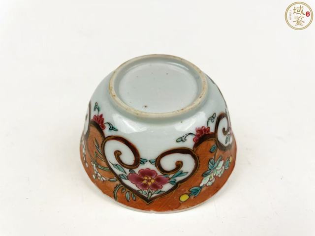 古玩陶瓷雍正礬紅描金粉彩杯真品鑒賞圖