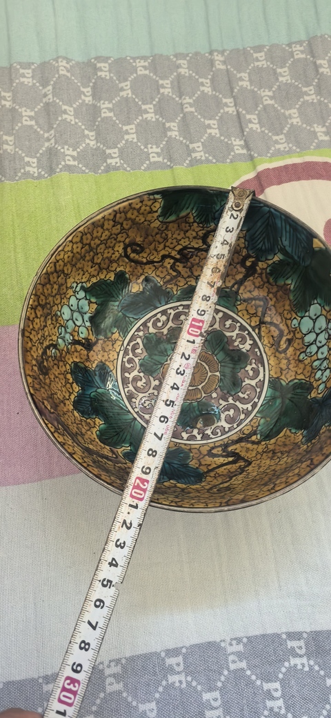 古玩陶瓷清晚期·日本明治·葡萄紋碗真品鑒賞圖