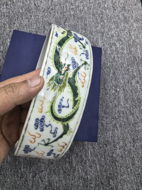 古玩陶瓷粉彩龍紋洗真品鑒賞圖
