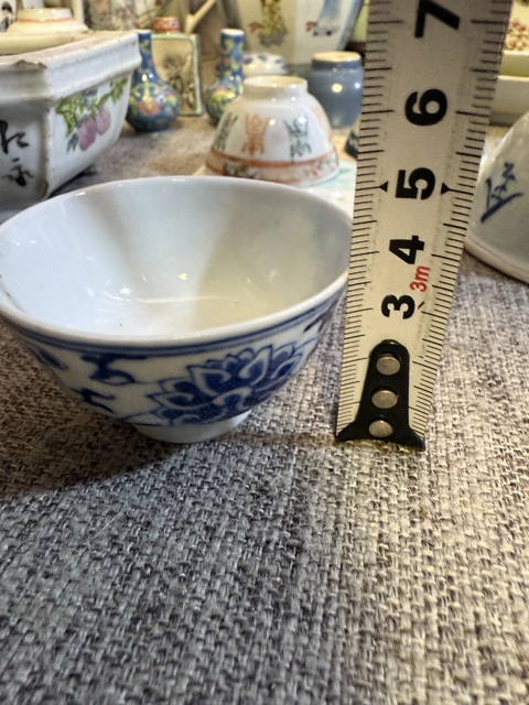 古玩陶瓷清晚·青花纏枝蓮紋杯 真品鑒賞圖