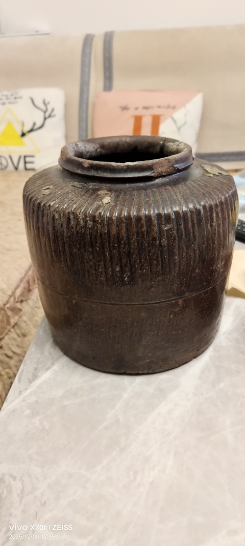 古玩陶瓷大泥條罐真品鑒賞圖