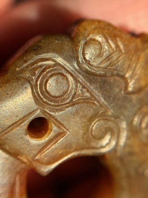 古玩玉器仿商代玉c型龍真品鑒賞圖